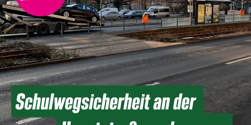 Aufnahme von einem ungesicherten Übergang an der Hauptstraße