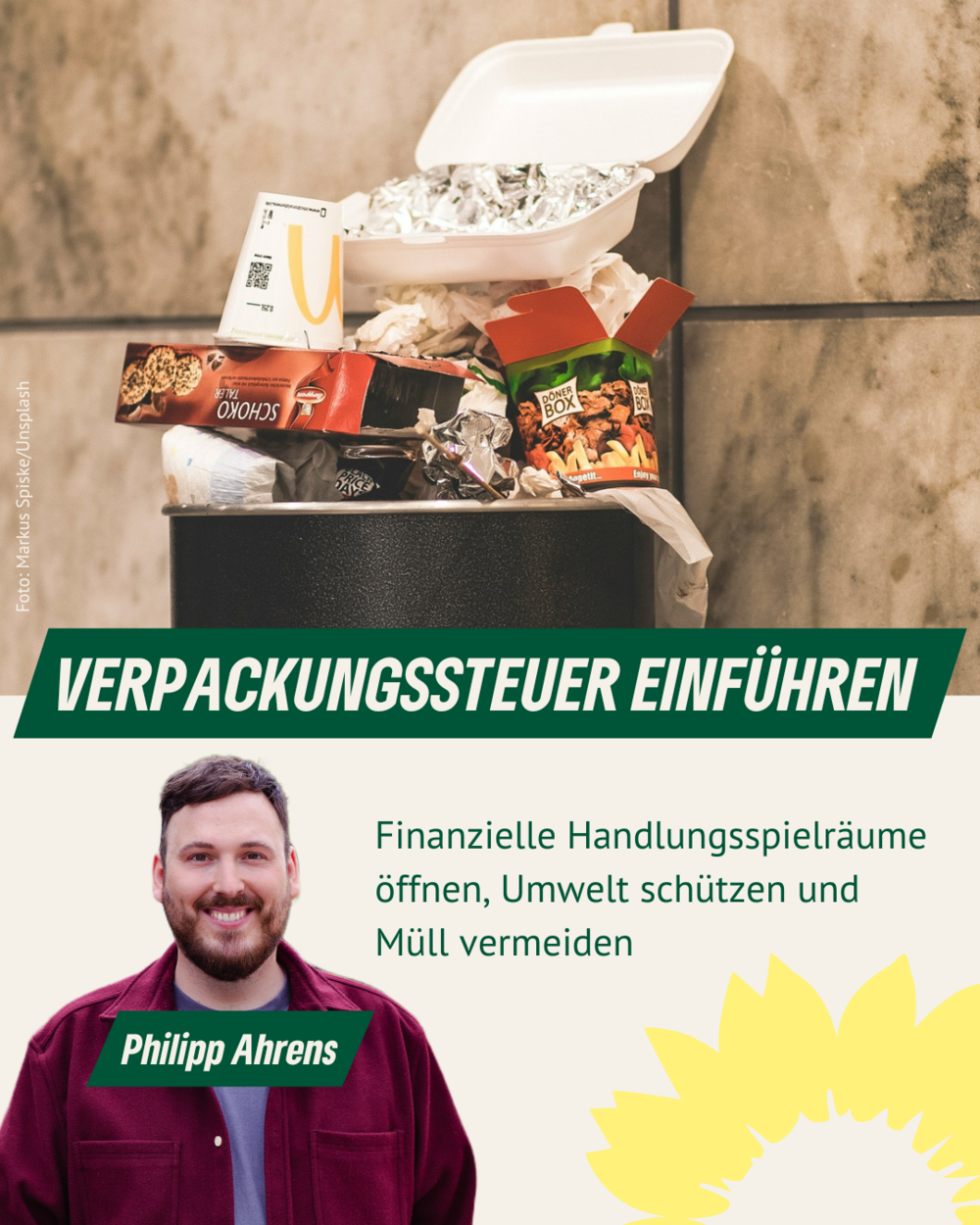 Ein Mülleimer, der vor Einwegverpackungen überquillt, Porträt von Philipp Ahrens